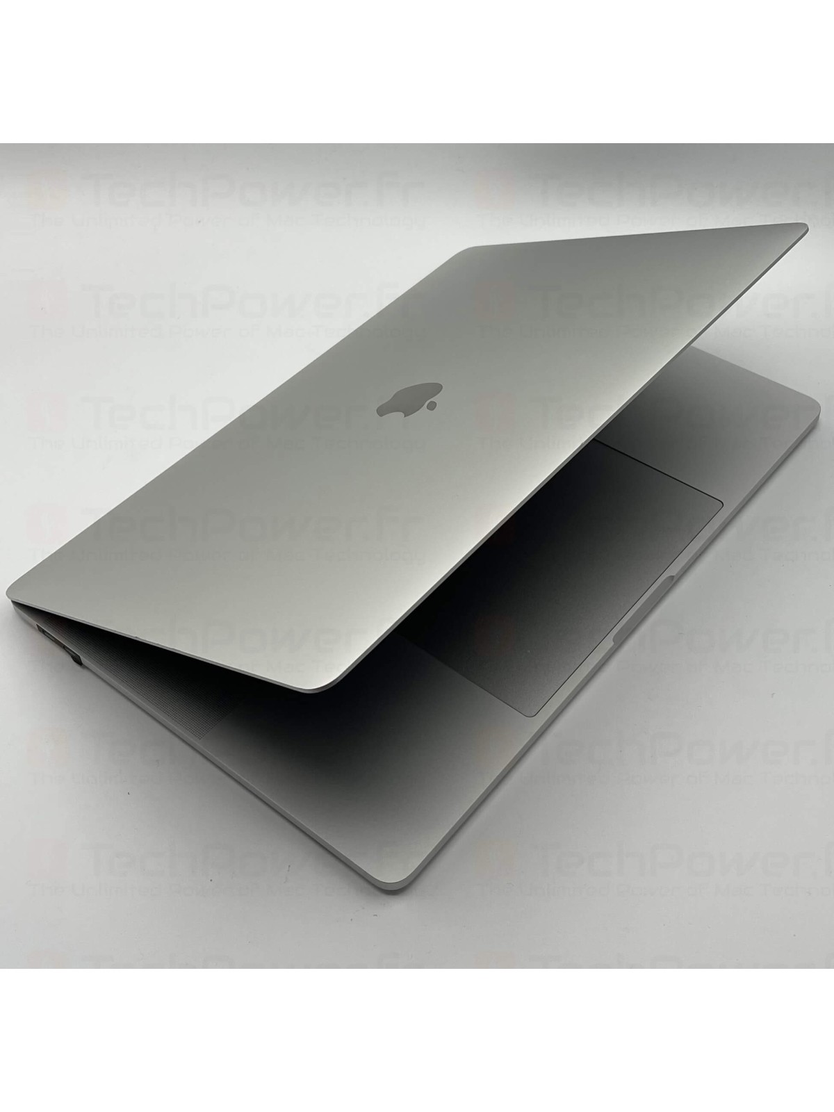 MacBook Pro TouchBar 15" - i9 4.8Ghz - 32Go - SSD GA - Reconditionné